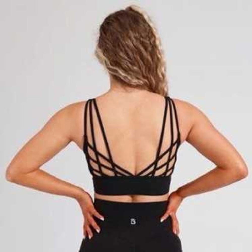 BuffBunny Monarch Sports bra